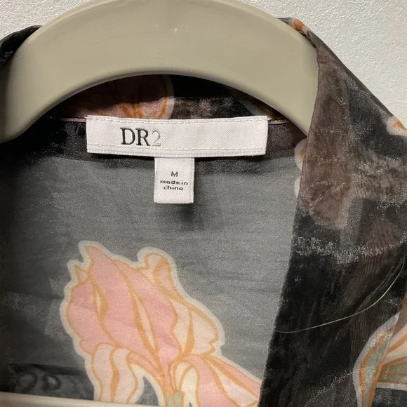 DR2 Sheer Floral Print Button Down Blouse‎ Top Women's Size Medium Black Pink - Picture 4 of 4